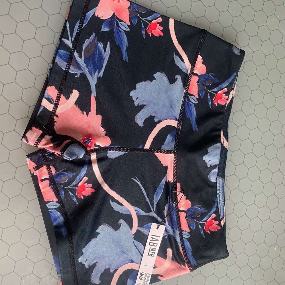 IAB MFG shorts